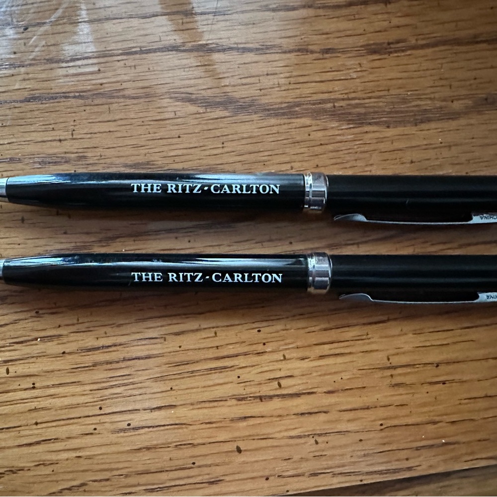 Set of 2 Ritz Carlton Ink Pens